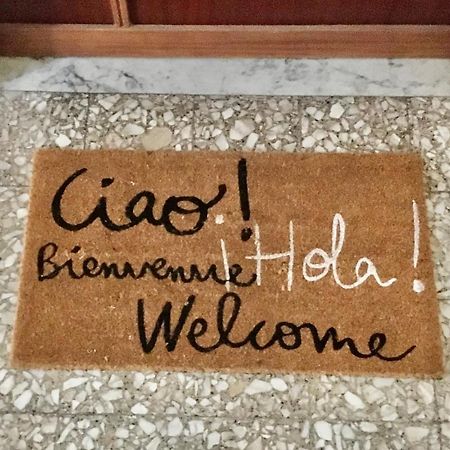 Casa Delfino - Appartamento Centro Storico A Due Passi Dalla Spiaggia & Mare, Porto & Ferrovia 奇维塔韦基亚 外观 照片
