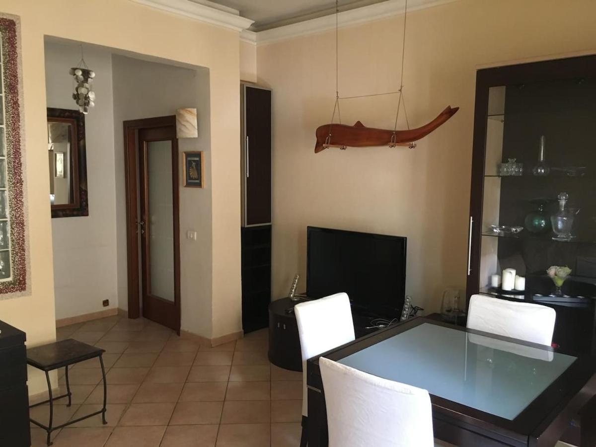 Casa Delfino - Appartamento Centro Storico A Due Passi Dalla Spiaggia & Mare, Porto & Ferrovia 奇维塔韦基亚 外观 照片